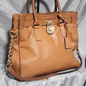 Michael Kors Hamilton Brown Leather Shoulderbag Satchel Purse W/ Gold Hardware